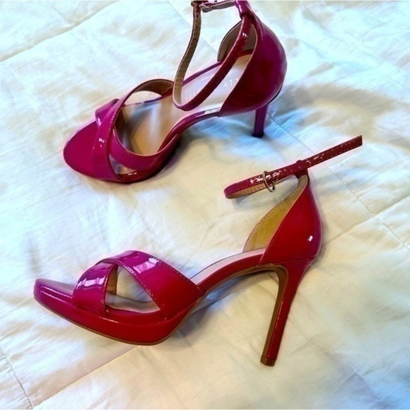 Hot Pink sandals - Picture 1 of 3